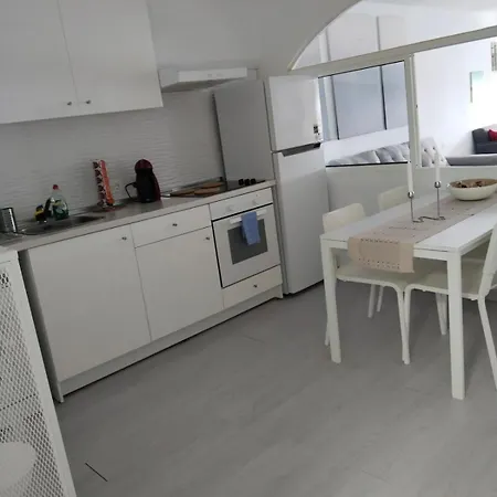 Simply Sunset Apartment